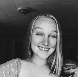 Meet your Posher, Michaela